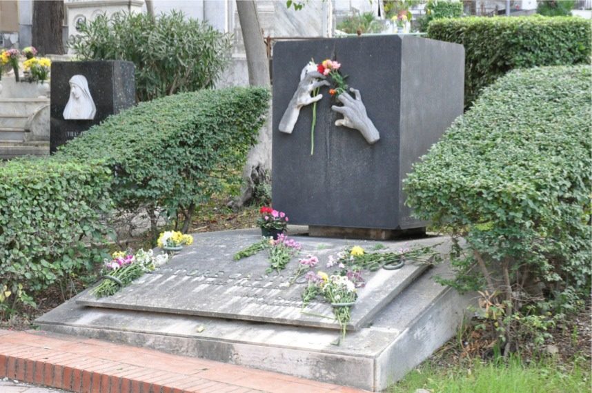 2-Ettore Castronovo's Tomb.JPG